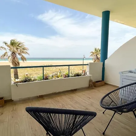 Apartment Cozy House - Beachfront, Stylish Deco *