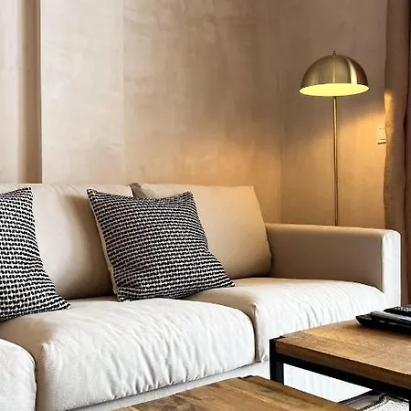 Apartment Cozy House - Beachfront, Stylish Deco