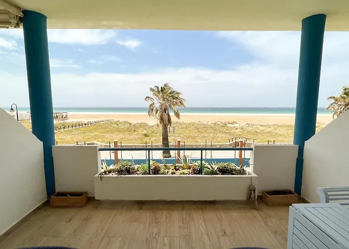 Cozy House - Beachfront, Stylish Deco Διαμέρισμα *