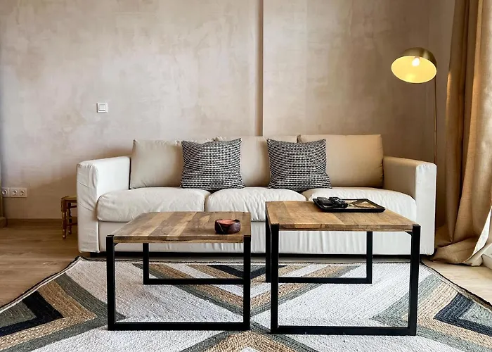 Cozy House - Beachfront, Stylish Deco Διαμέρισμα *