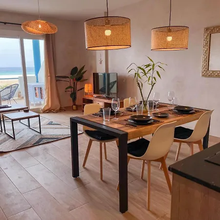 Cozy House - Beachfront, Stylish Deco